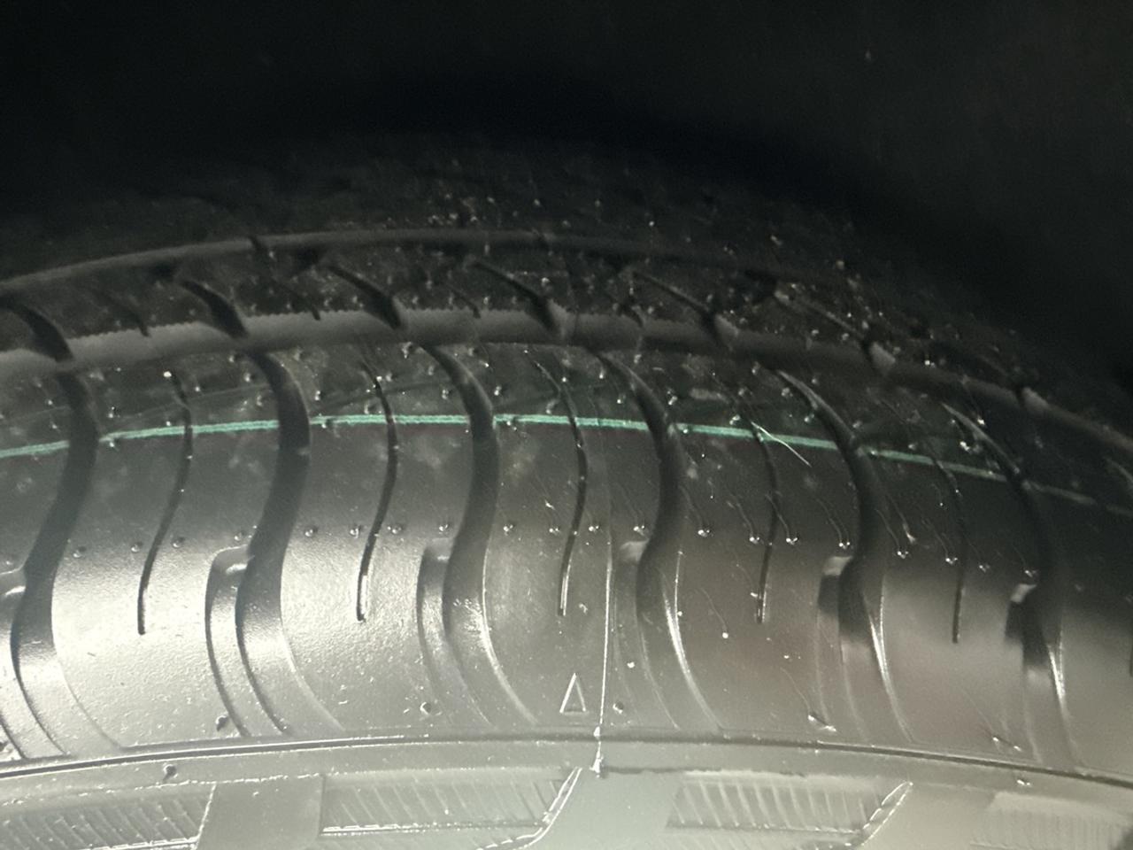 2014 Toyota Sienna LE - 8 PASSENGER - R.CAMERA - POWER SLIDING DOORS - BRAND NEW TIRES & BRAKES - LOTS OF NEW MAINTENANCE! Photo