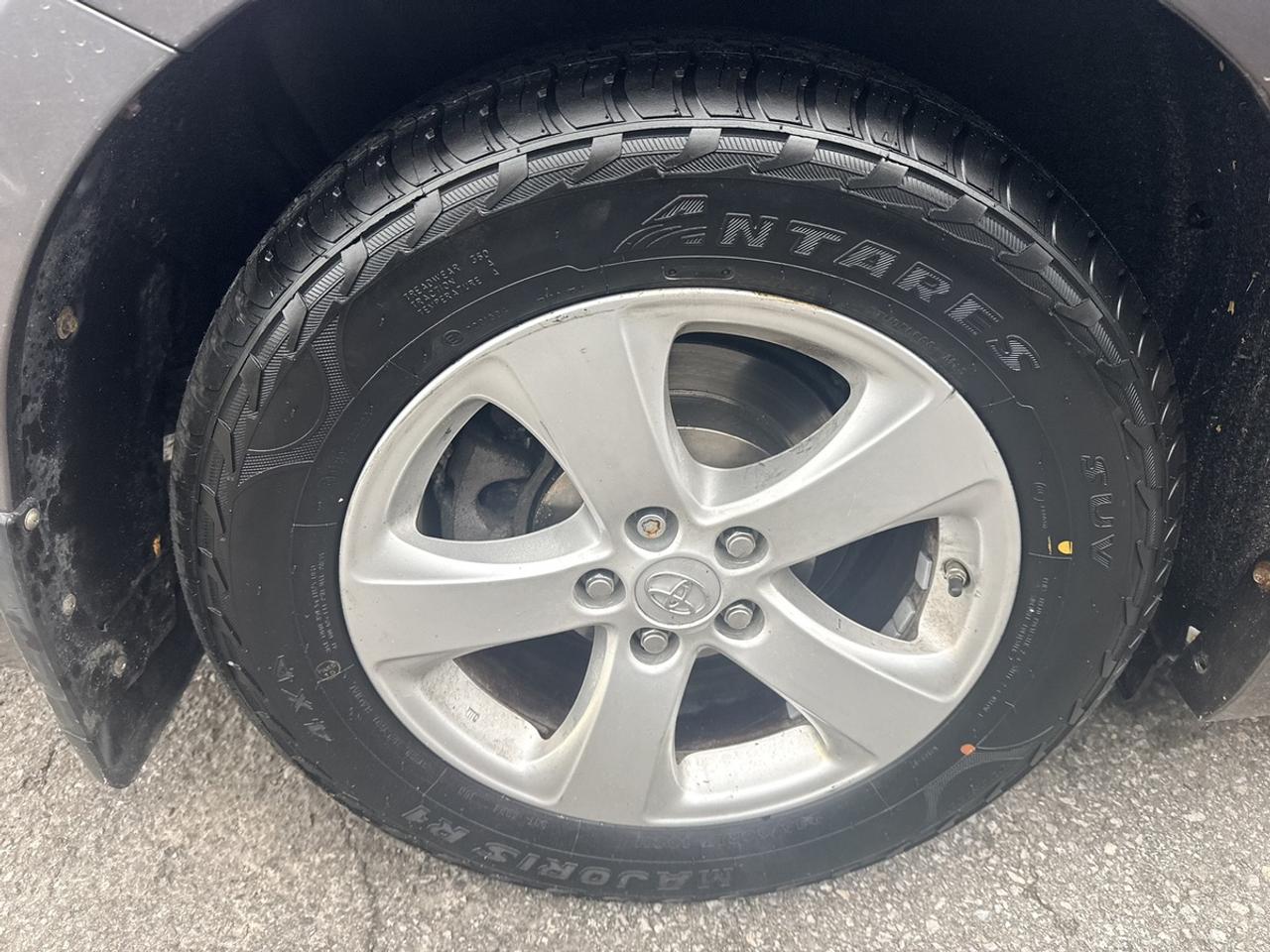 2014 Toyota Sienna LE - 8 PASSENGER - R.CAMERA - POWER SLIDING DOORS - BRAND NEW TIRES & BRAKES - LOTS OF NEW MAINTENANCE! Photo