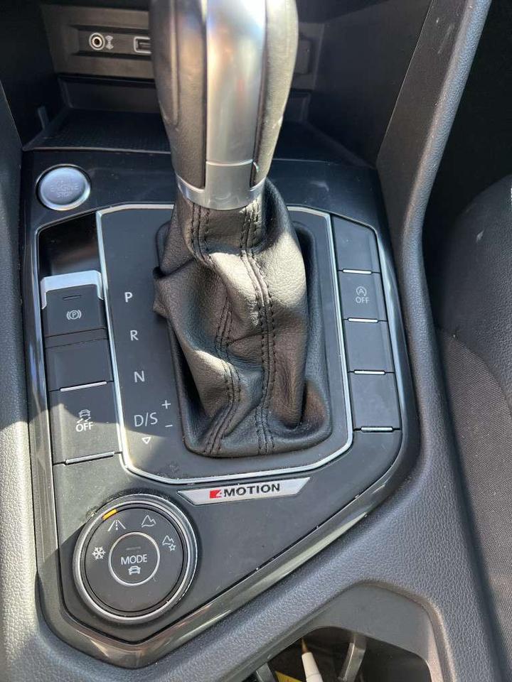 2018 Volkswagen Tiguan Comfortline 4MOTION *Ltd Avail* Photo