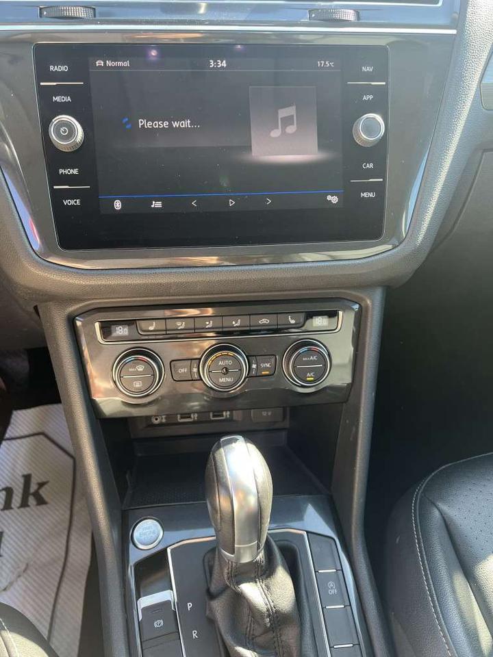 2018 Volkswagen Tiguan Comfortline 4MOTION *Ltd Avail* Photo