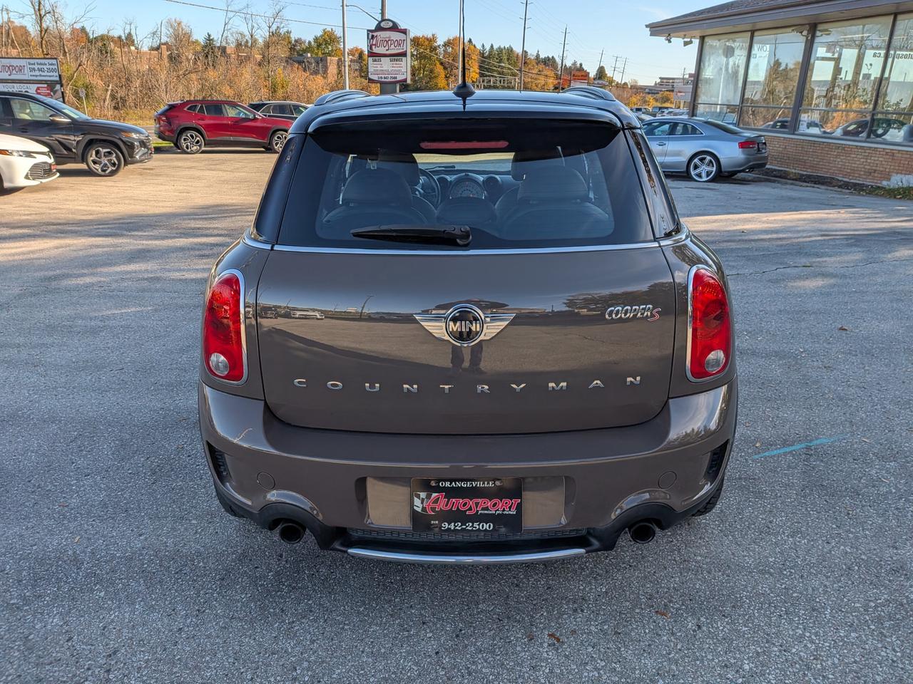 2014 MINI Countryman Cooper S 4dr ALL4 Sport Utility Photo3