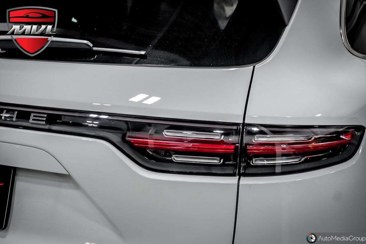 2023 Porsche Cayenne Base 4dr All-wheel Drive Photo
