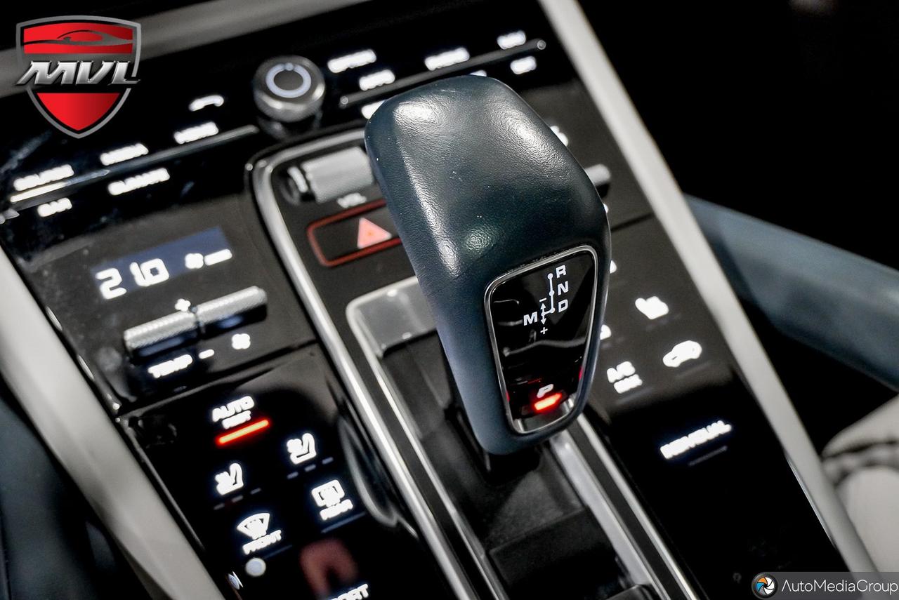 2023 Porsche Cayenne Base 4dr All-wheel Drive Photo