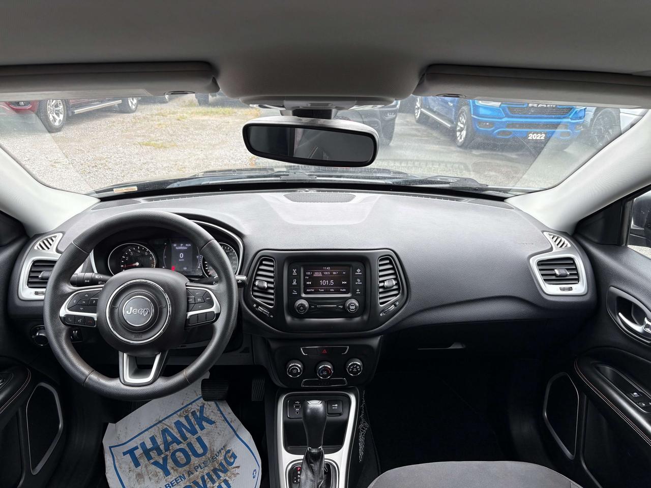 2018 Jeep Compass Sport Photo