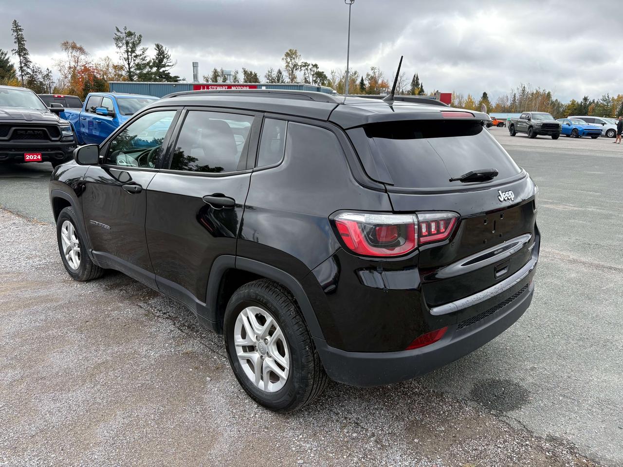 2018 Jeep Compass Sport Photo
