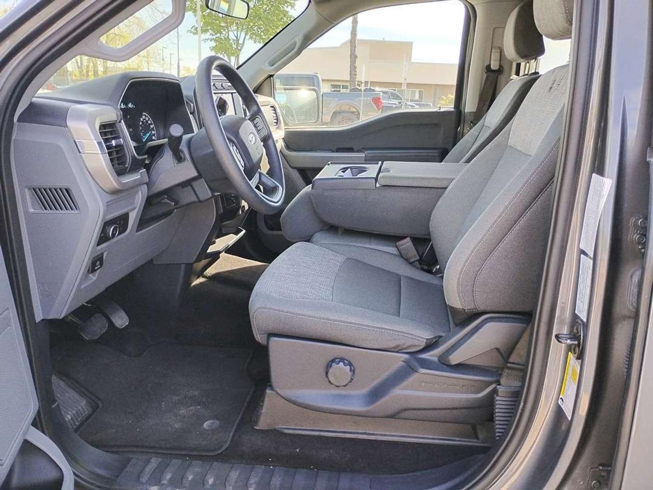 2022 Ford F-150 XLT Photo