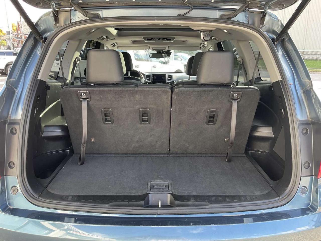 2018 Honda Pilot Touring 4WD - LTHR! NAV! BACK-UP CAM! BSM! DVD! DUAL ROOF! Photo