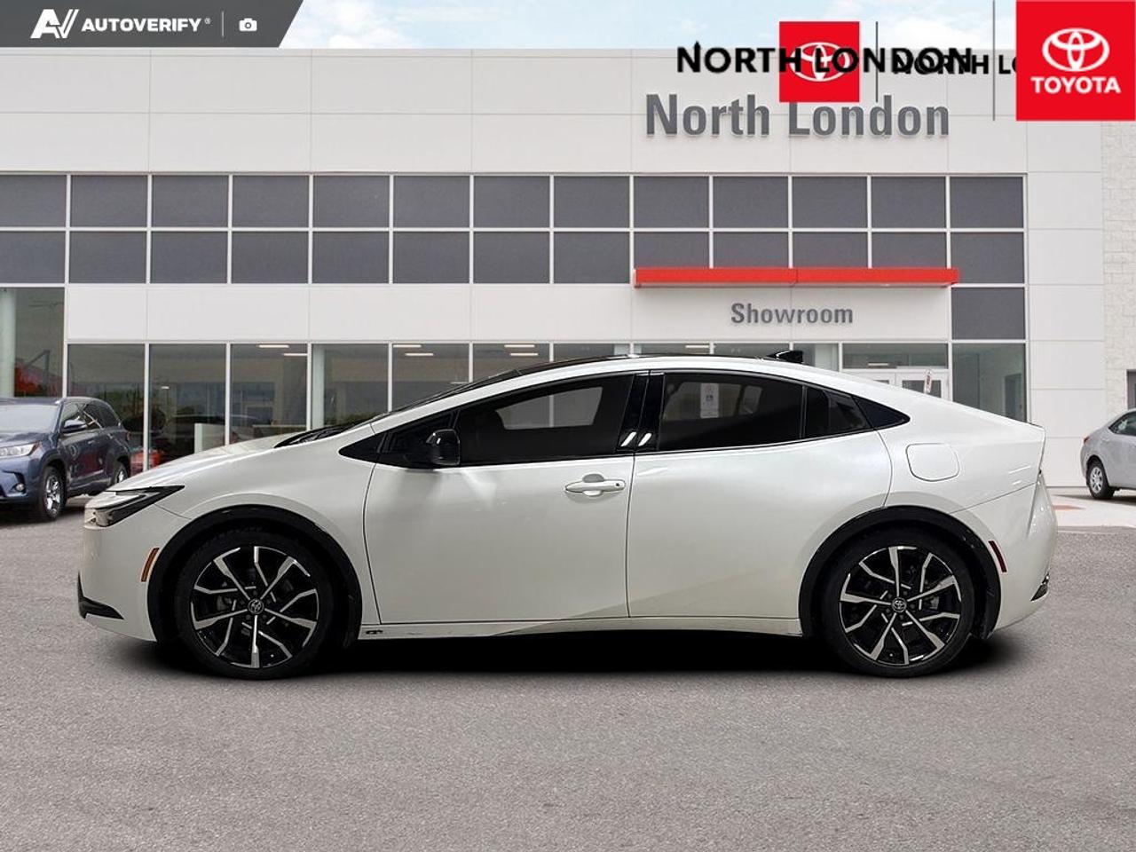 2025 Toyota Prius Plug-In Hybrid  Photo
