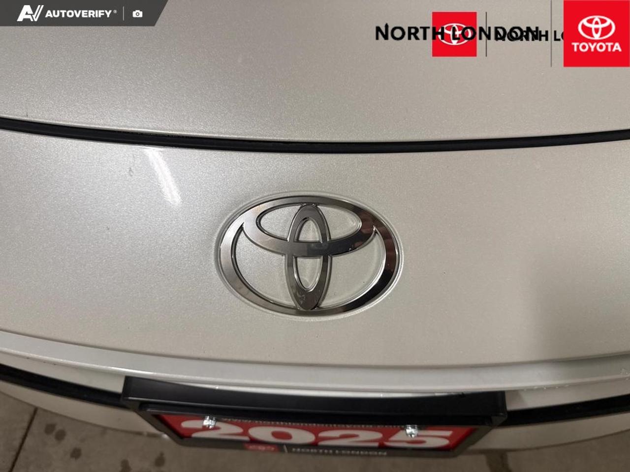 2025 Toyota Prius Plug-In Hybrid  Photo