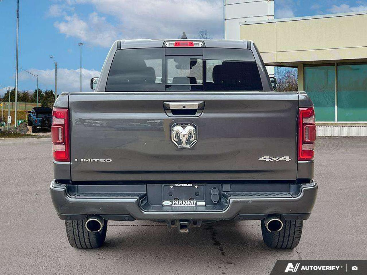 2022 RAM 1500 Limited   5.7L HEMI V8   COOLD PWR SEATS   PREM SOUND SYST Photo