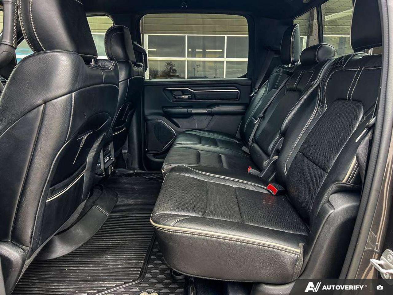 2022 RAM 1500 Limited   5.7L HEMI V8   COOLD PWR SEATS   PREM SOUND SYST Photo
