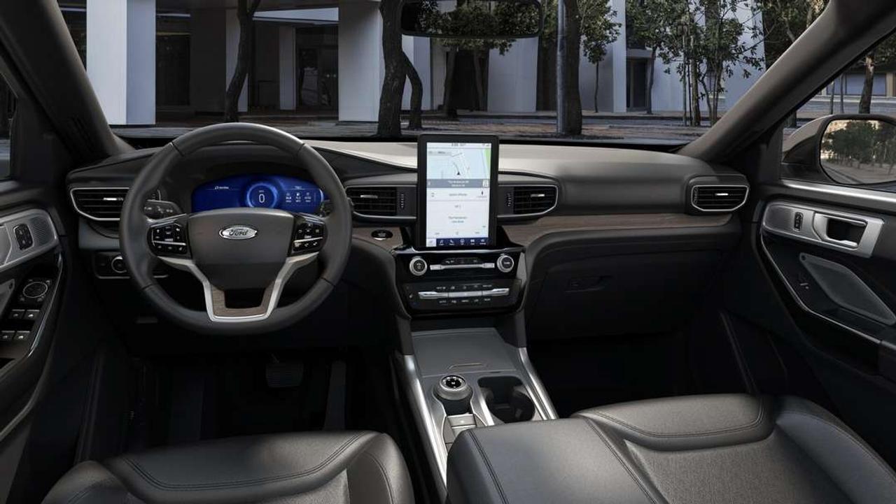 2021 Ford Explorer Platinum Photo