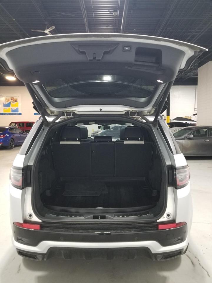 2020 Land Rover Discovery Sport R-Dynamic SE 4dr All-Wheel Drive Photo