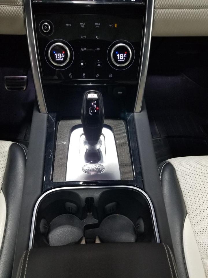 2020 Land Rover Discovery Sport R-Dynamic SE 4dr All-Wheel Drive Photo