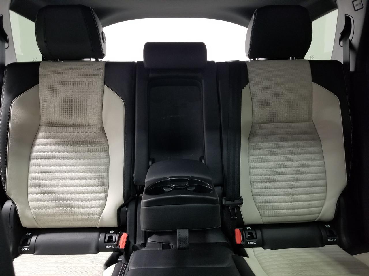2020 Land Rover Discovery Sport R-Dynamic SE 4dr All-Wheel Drive Photo
