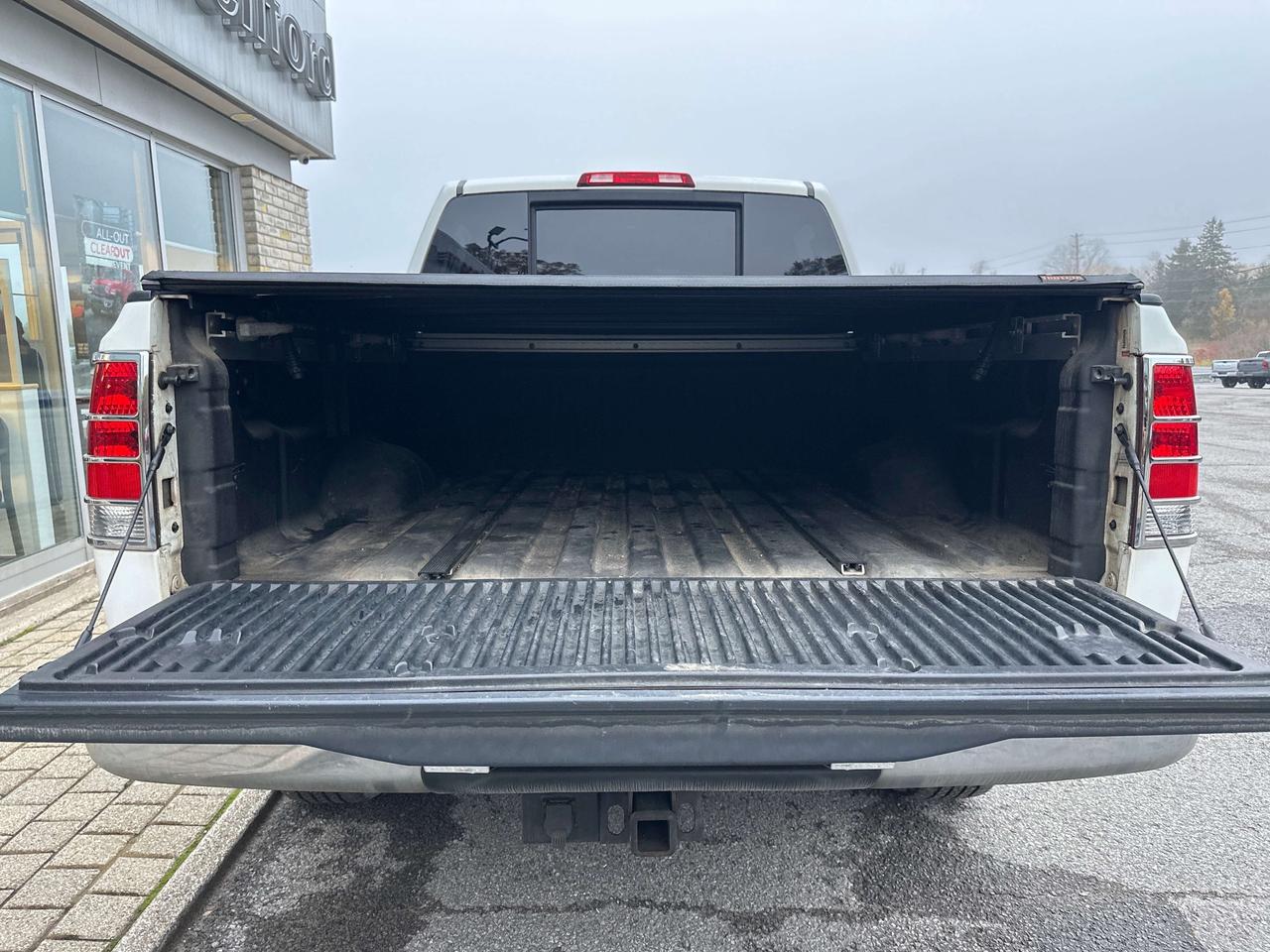 2012 Nissan Titan SV Photo