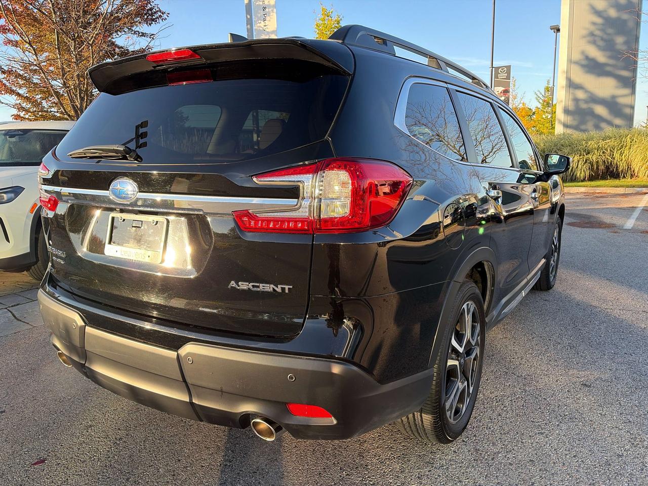 2024 Subaru ASCENT Premier Photo4