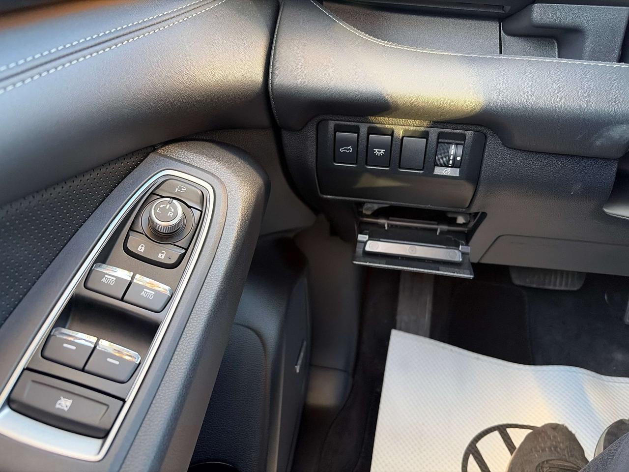 2024 Subaru ASCENT Premier Photo