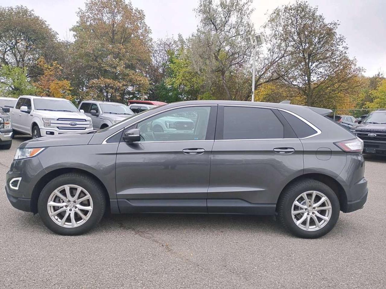 2017 Ford Edge Titanium Photo