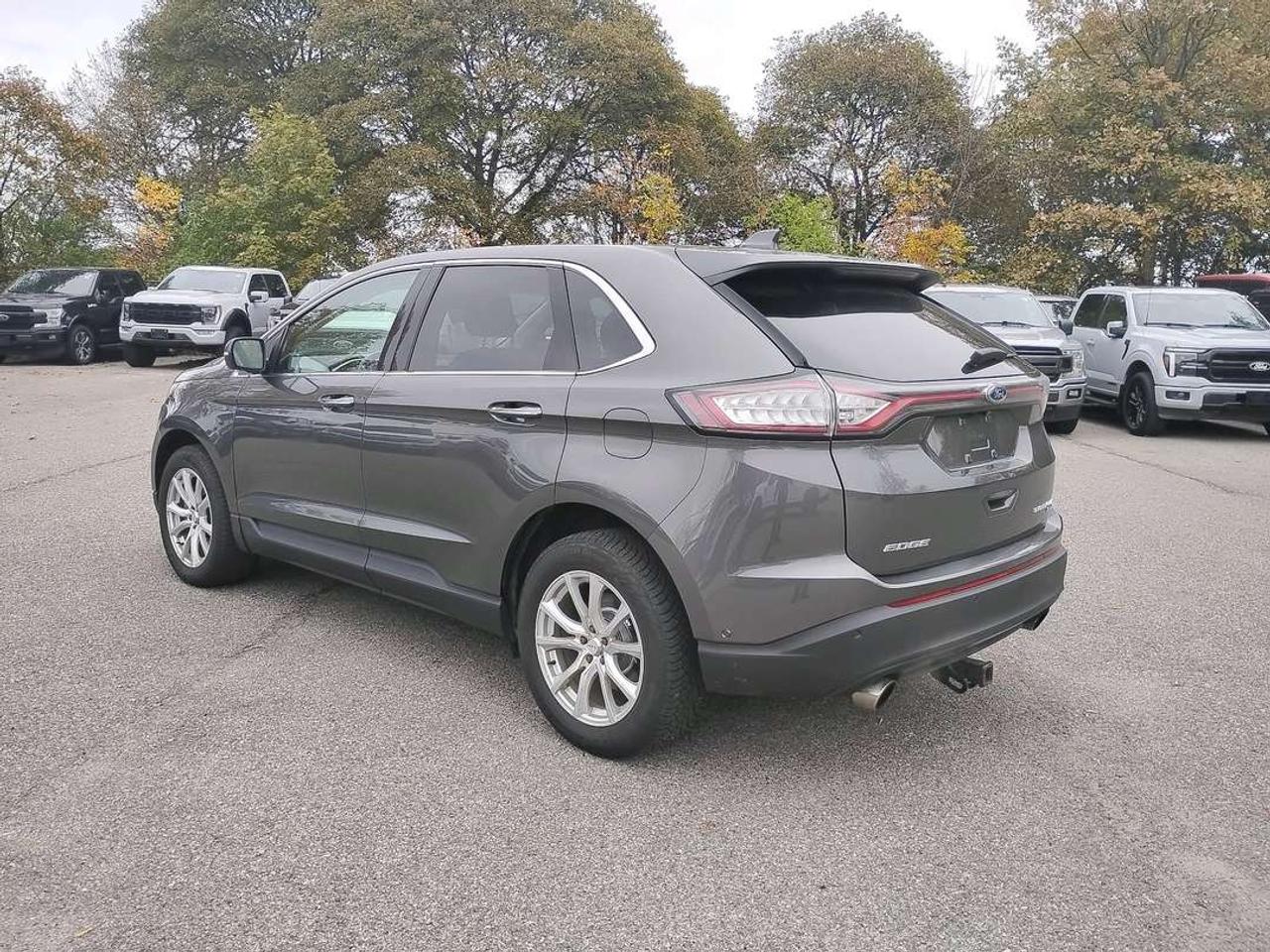 2017 Ford Edge Titanium Photo4
