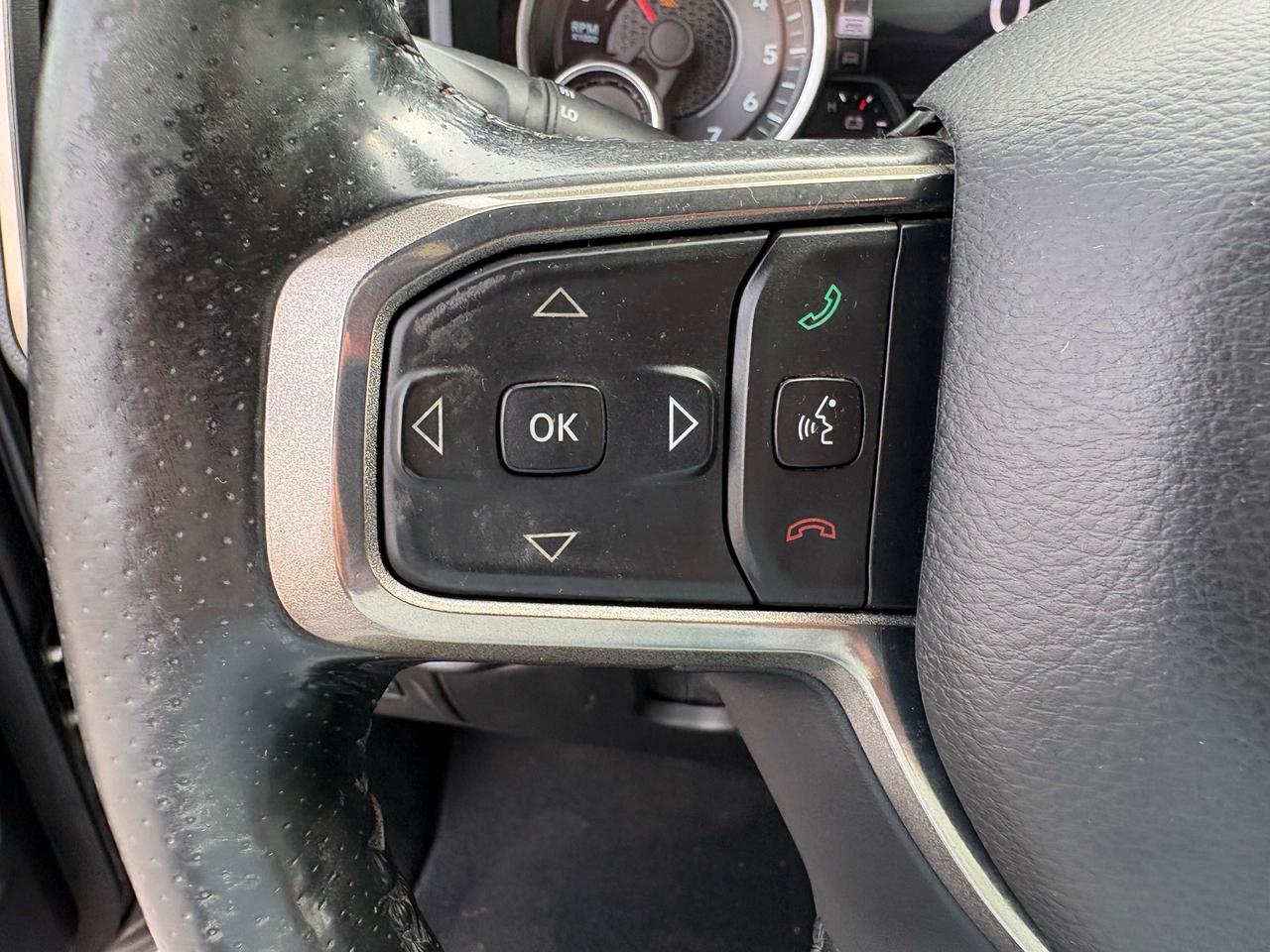 2019 RAM 1500 Sport - htd seat/wheel Photo