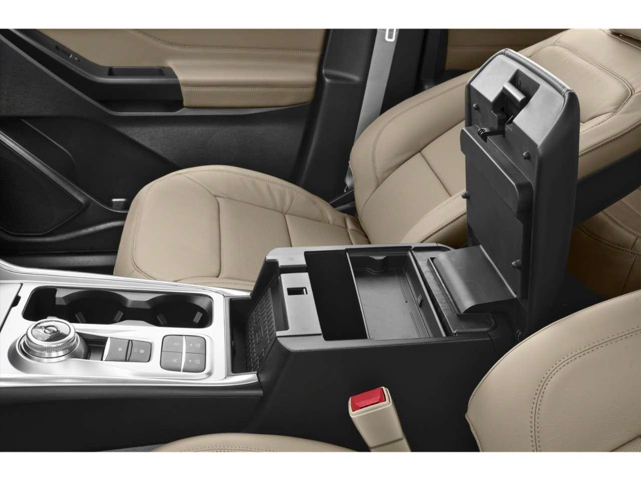 2022 Ford Explorer ST 4WD Photo