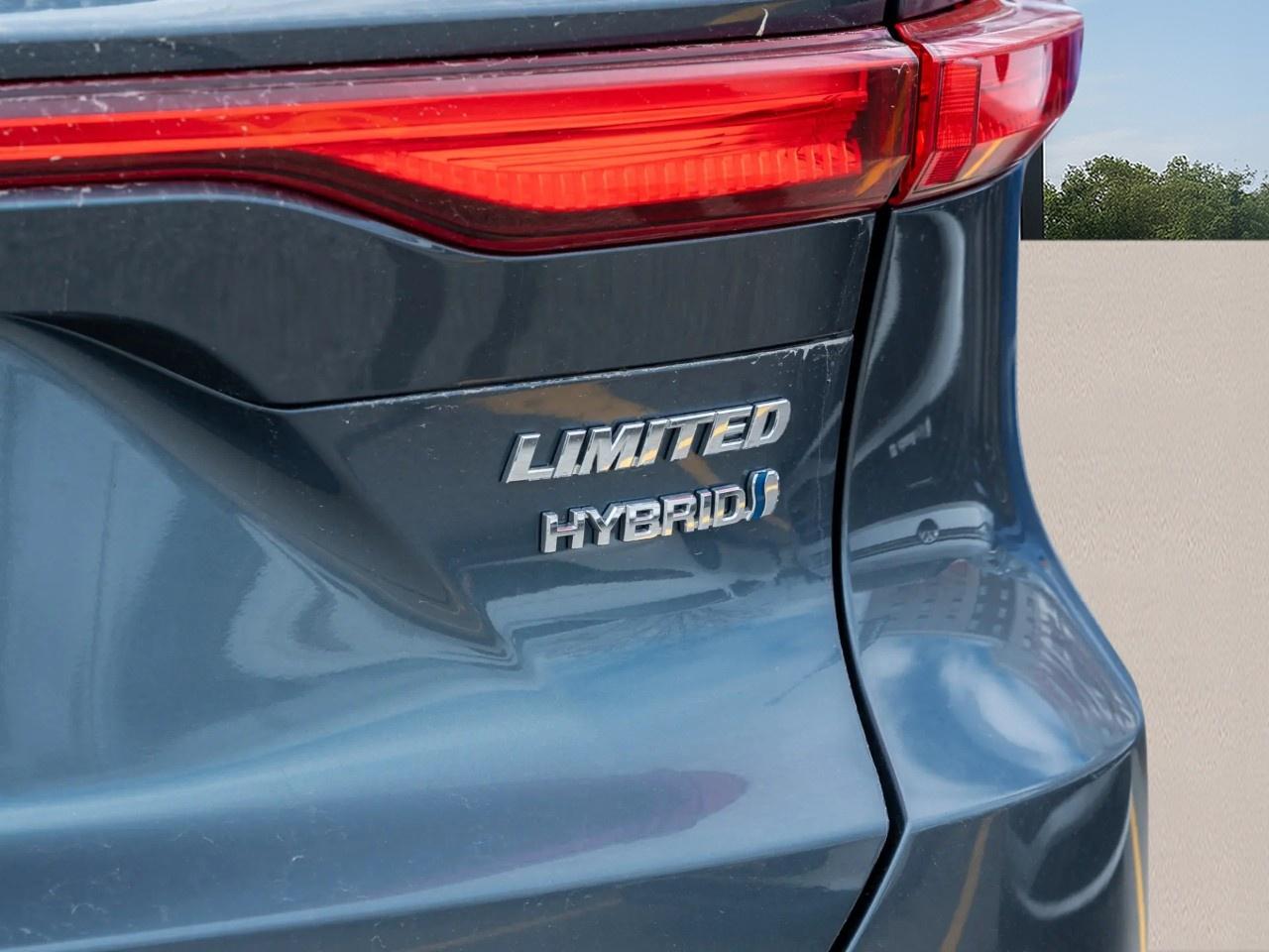 2021 Toyota Venza LIMITED AWD Photo