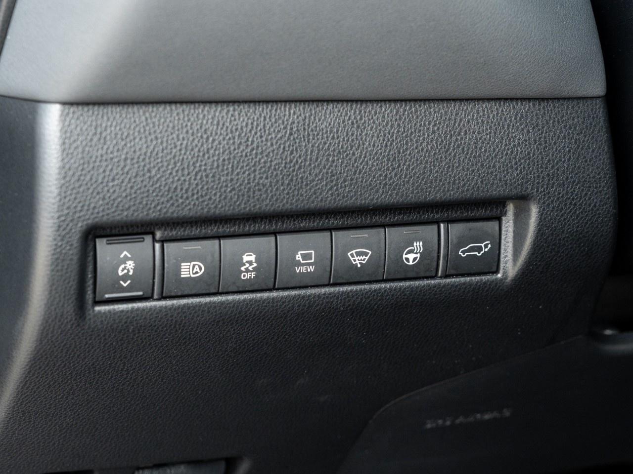 2021 Toyota Venza LIMITED AWD Photo