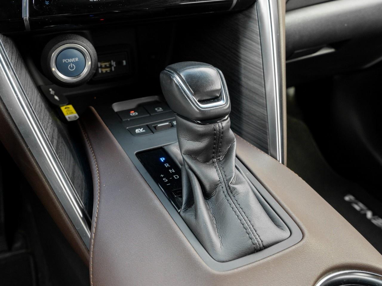 2021 Toyota Venza LIMITED AWD Photo