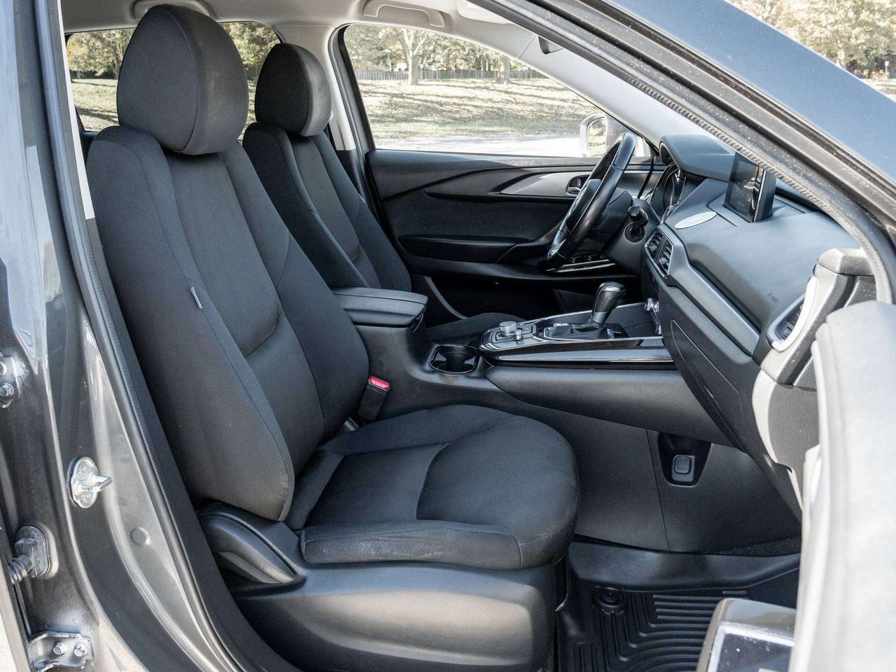 2020 Mazda CX-9 GS   SAFETY CERTIFIED   ACCIDENT FREE   TRADE IN Photo