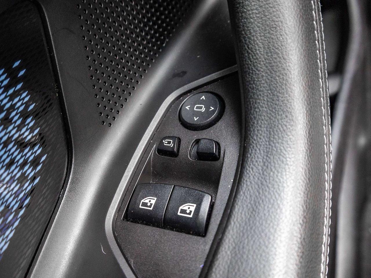 2023 BMW 2 Series M240i xDrive   NAVI   LOW KMS Photo