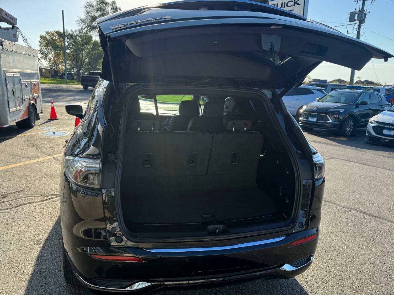 2024 Buick Enclave Avenir 4dr All-Wheel Drive Photo