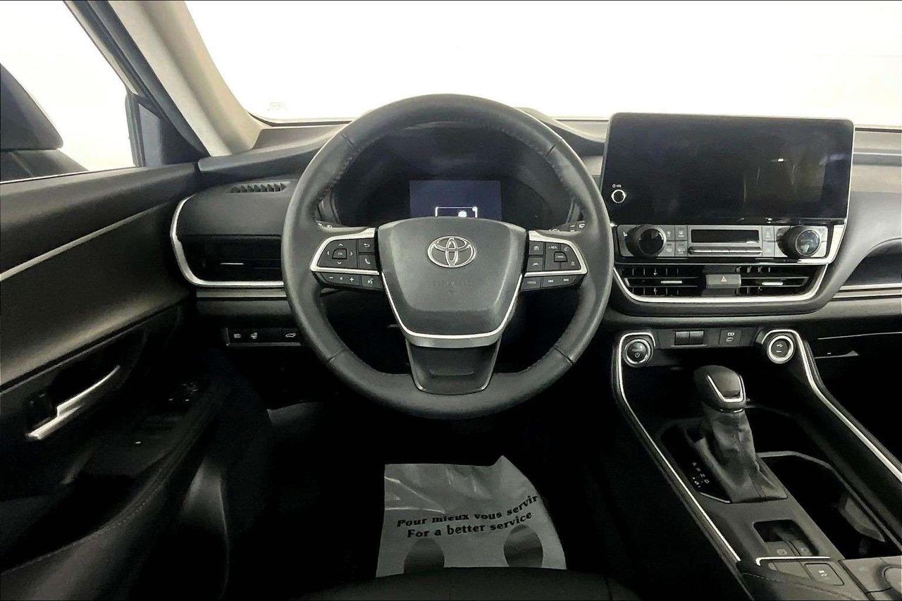 2025 Toyota Grand Highlander Hybrid XLE AWD Photo4