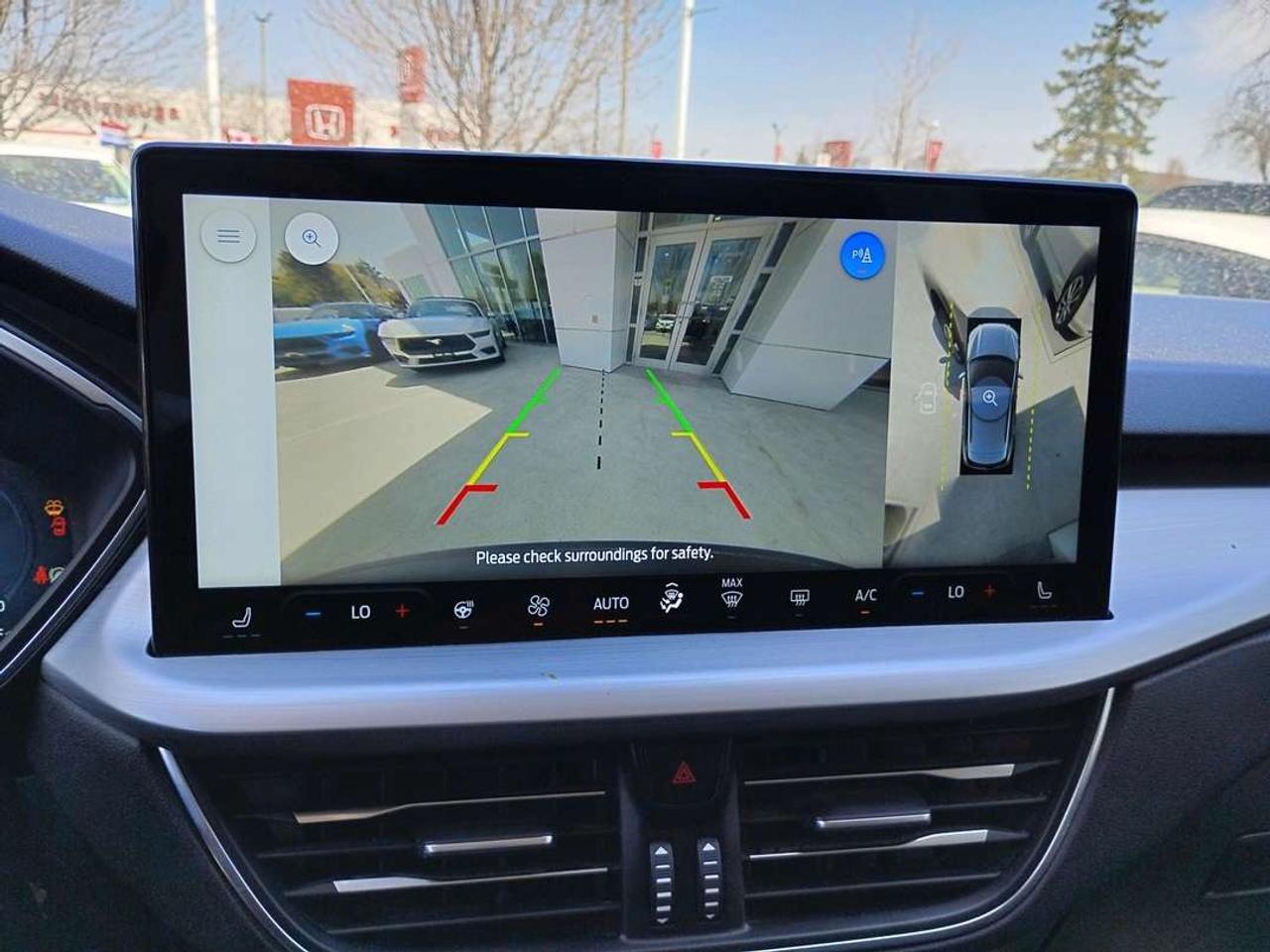 2023 Ford Escape Platinum Photo