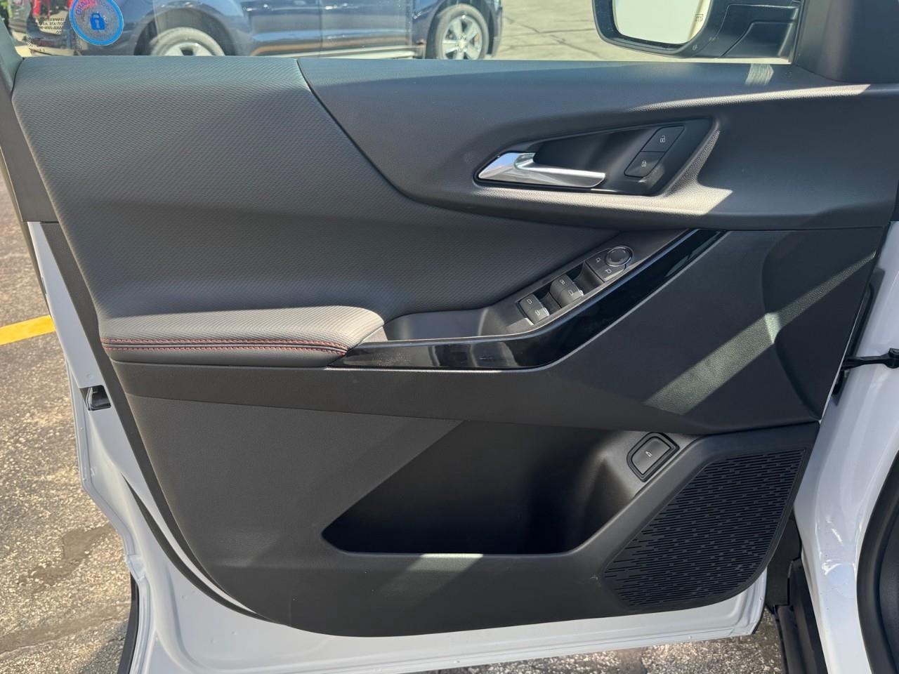 2027 Chevrolet Equinox RS 4dr All-Wheel Drive Photo