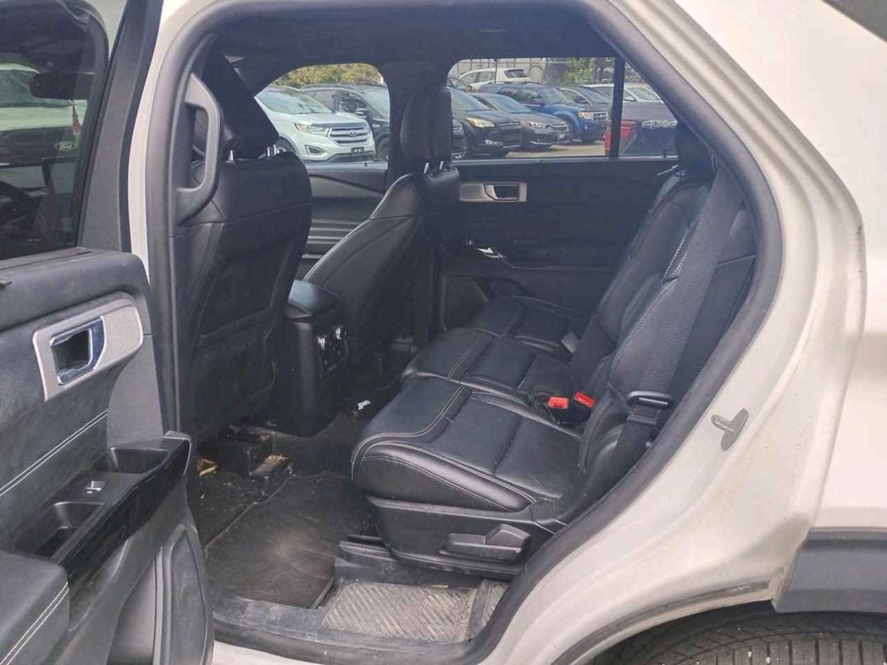 2022 Ford Explorer ST Photo