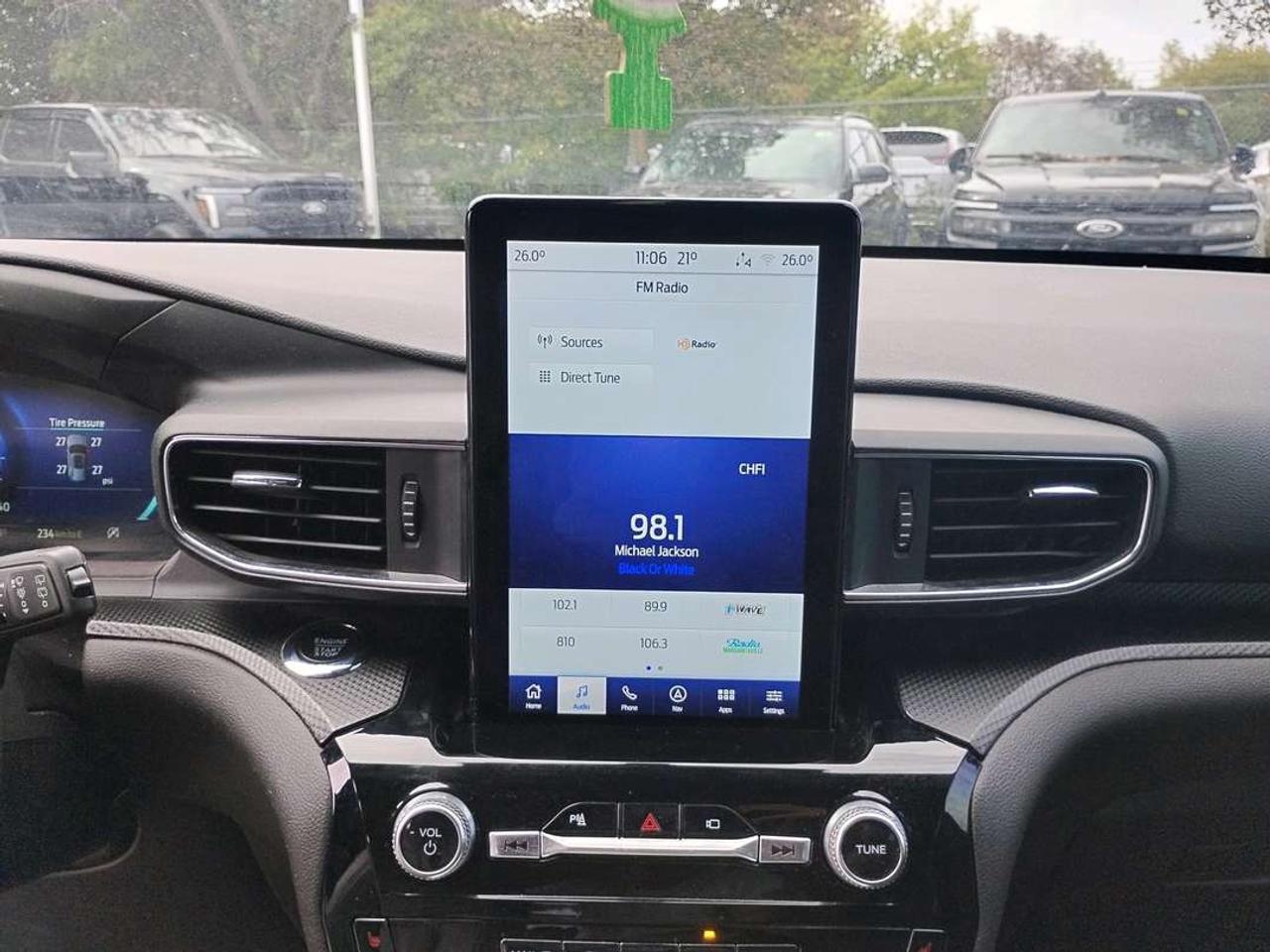 2022 Ford Explorer ST Photo
