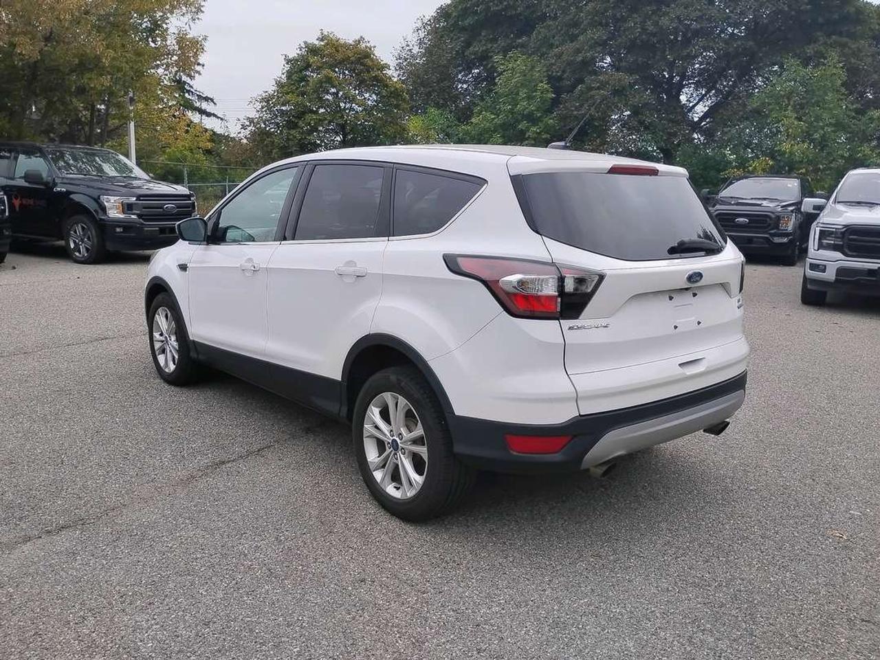 2017 Ford Escape SE Photo4