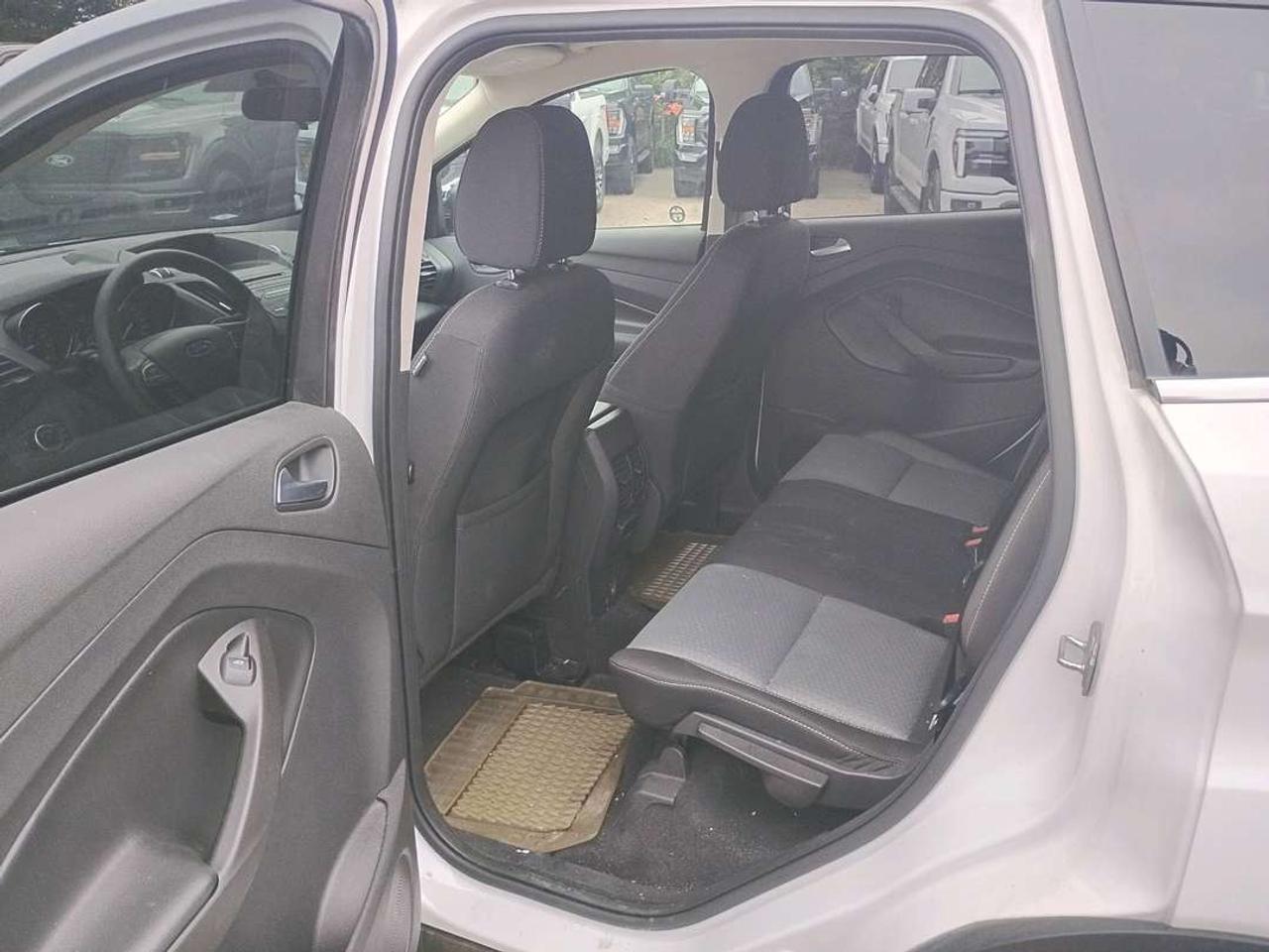 2017 Ford Escape SE Photo