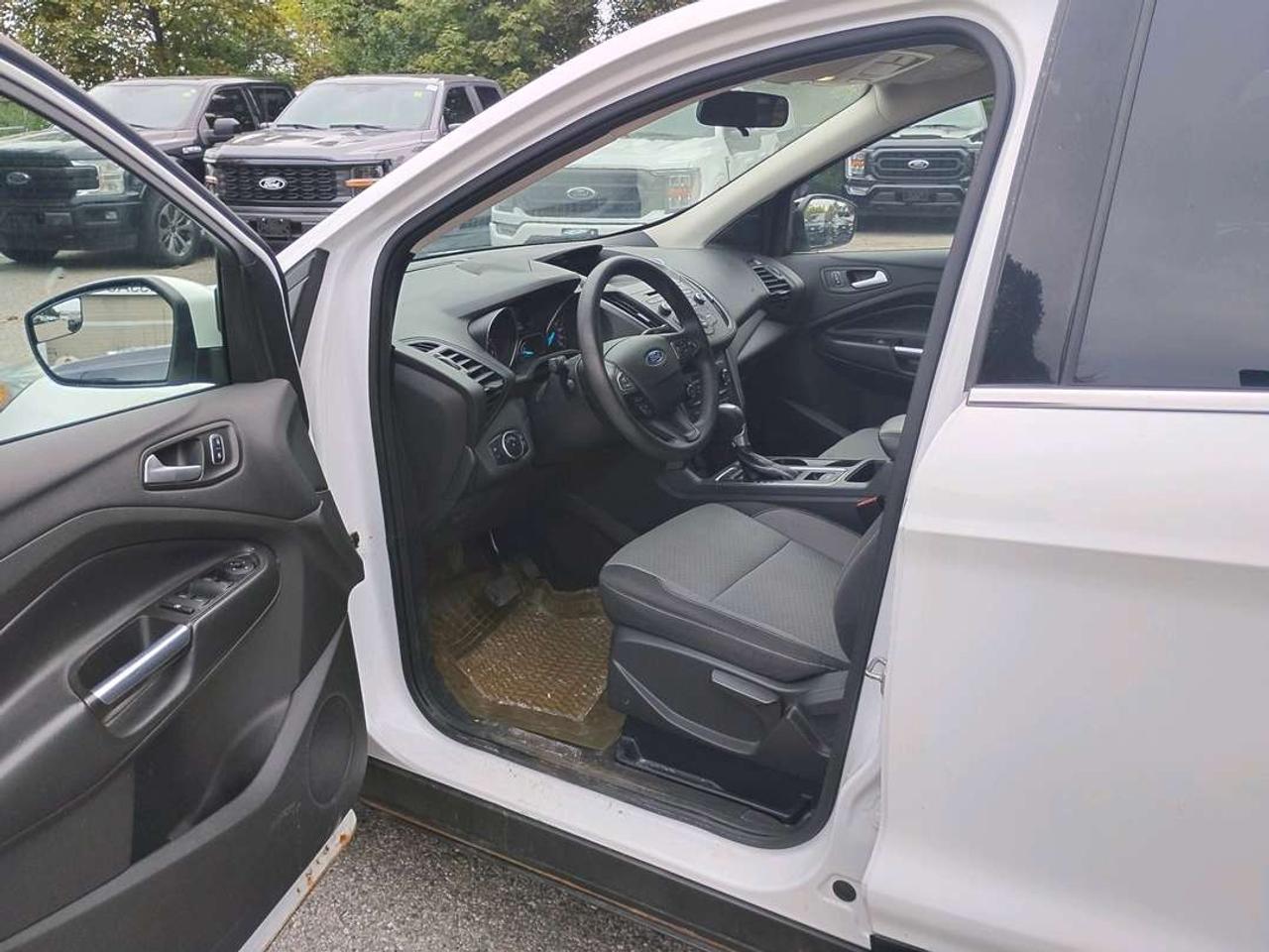 2017 Ford Escape SE Photo