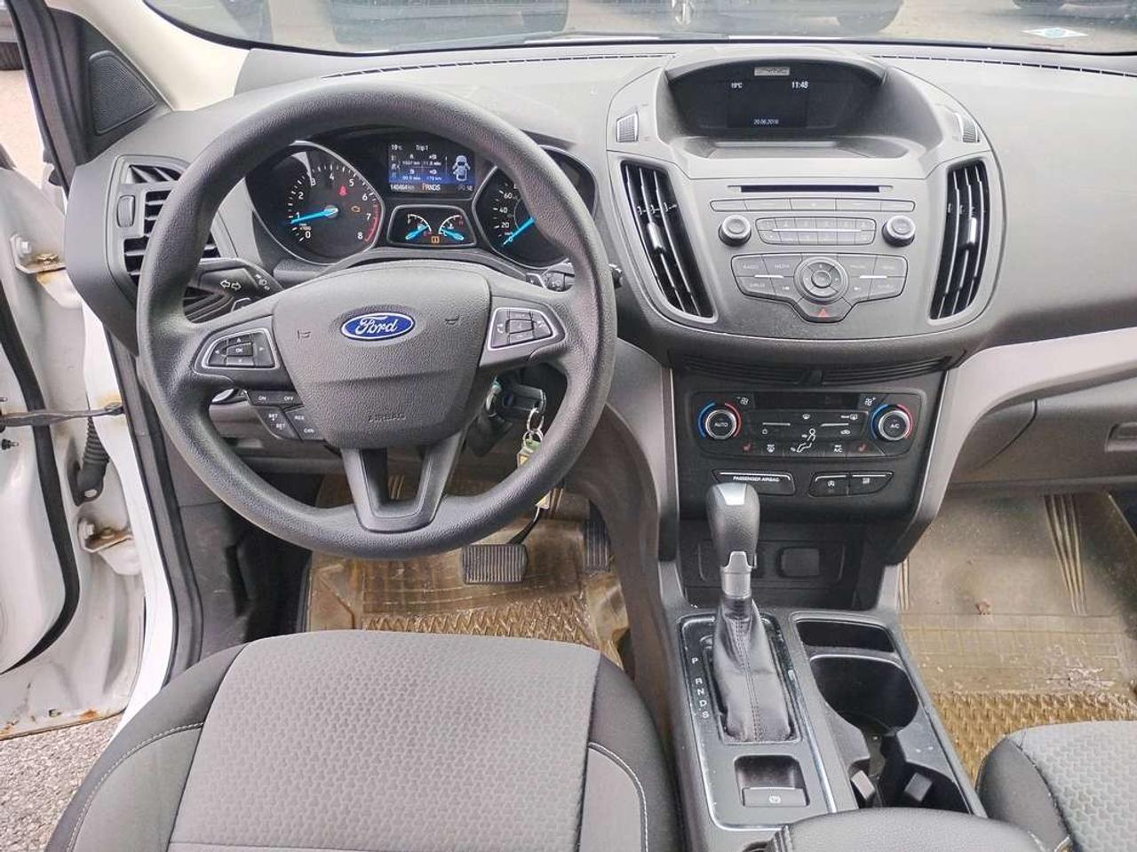 2017 Ford Escape SE Photo