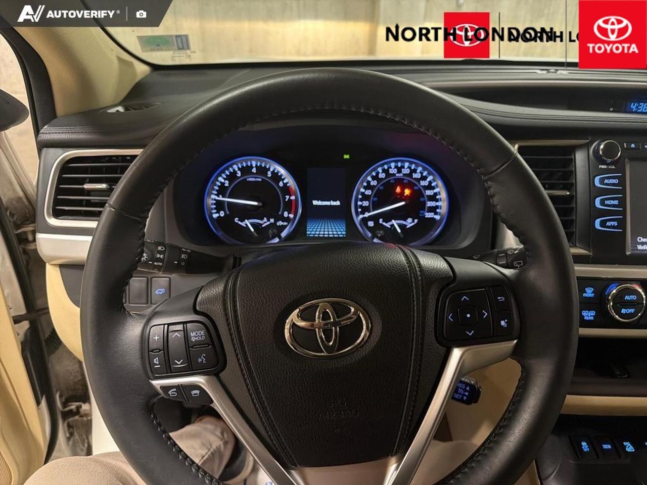 2014 Toyota Highlander  Photo