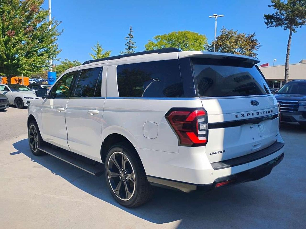 2023 Ford Expedition Limited Max 4X4 Photo
