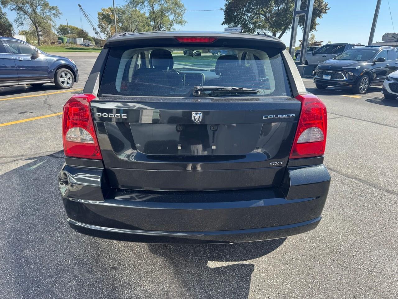 2010 Dodge Caliber SXT 4dr Front-wheel Drive Hatchback Photo
