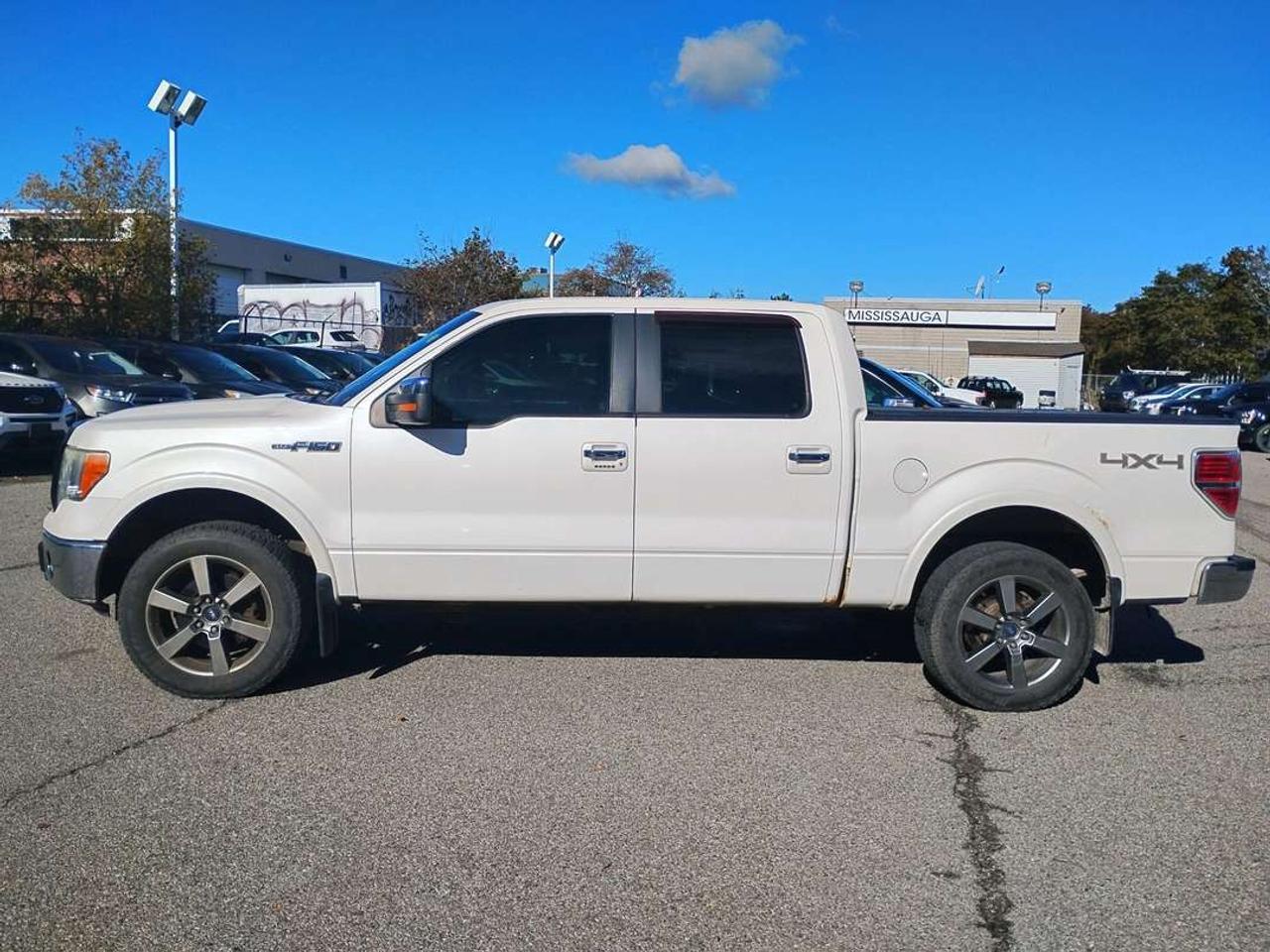 2011 Ford F-150 LARIAT ALL BRAND NEW PARTS, CERTIFIED! Photo3