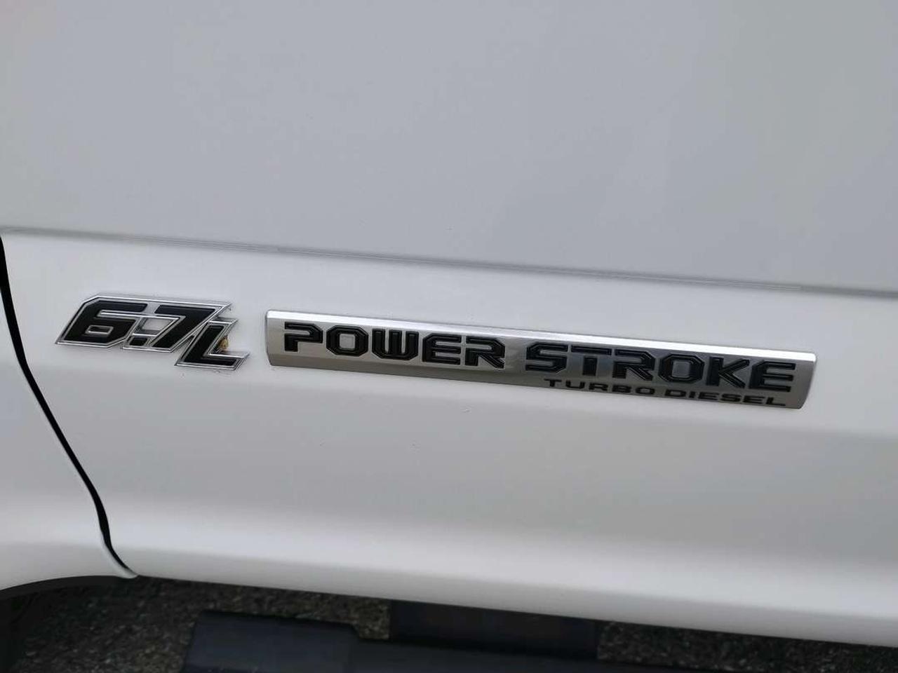 2022 Ford Others XL Photo