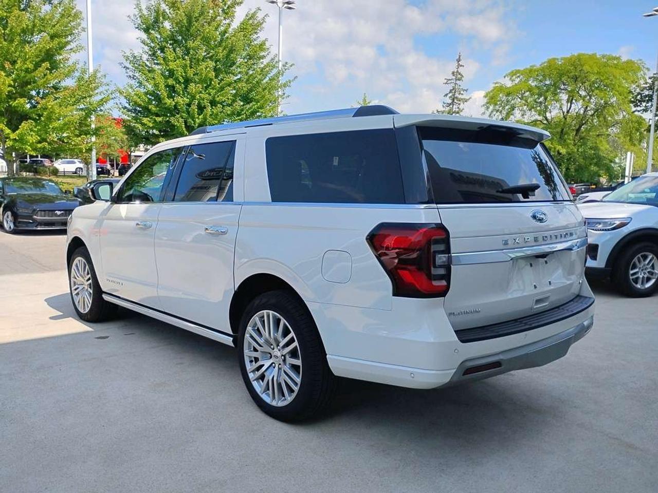 2024 Ford Expedition Platinum Max 4X4 Photo3