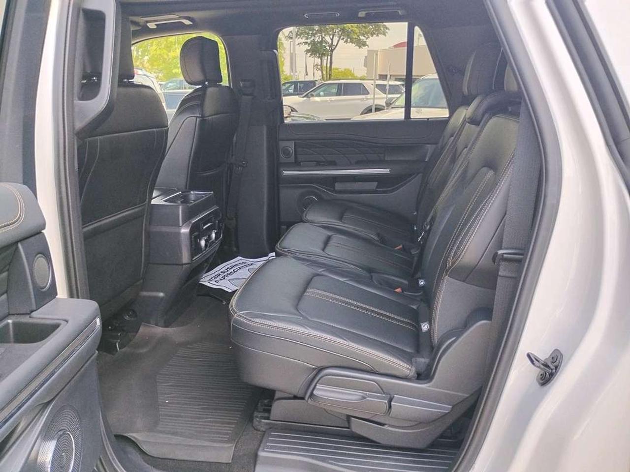 2024 Ford Expedition Platinum Max 4X4 Photo