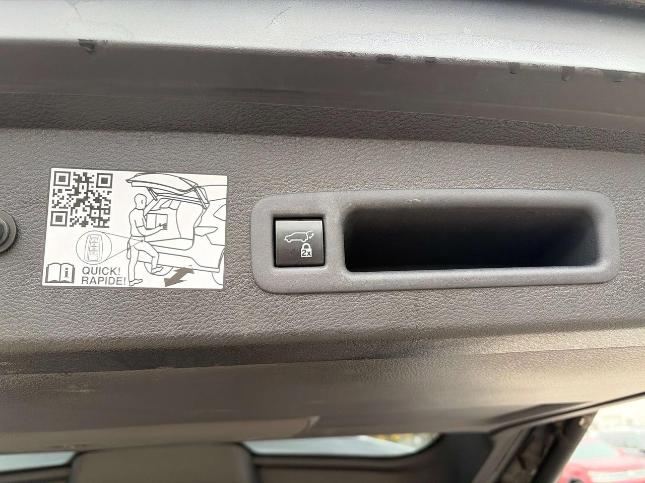 2024 Toyota Sienna XSE Photo