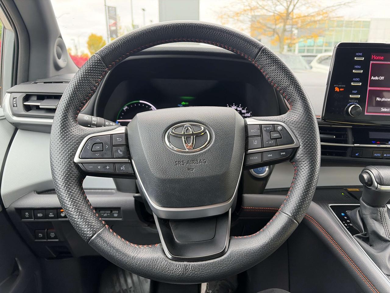 2024 Toyota Sienna XSE Photo